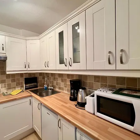 T2 A Arcachon, Proche Et Centre, Parking Prive, Tv, Wifi, Terrasse - Fr-1-319-506